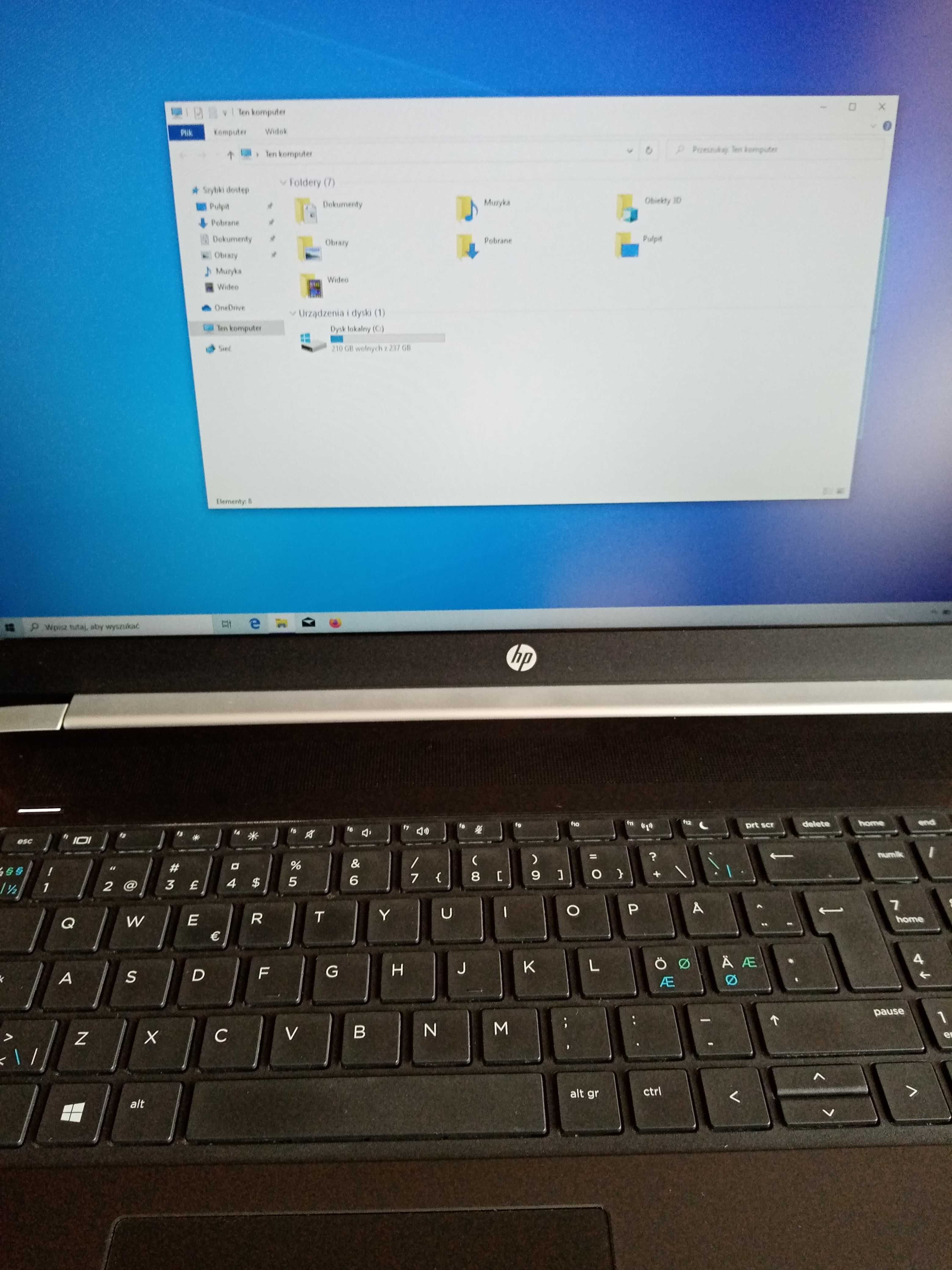 Laptop HP PROBOOK 470 G5, 17,3''  plus plecak HP. Stan super