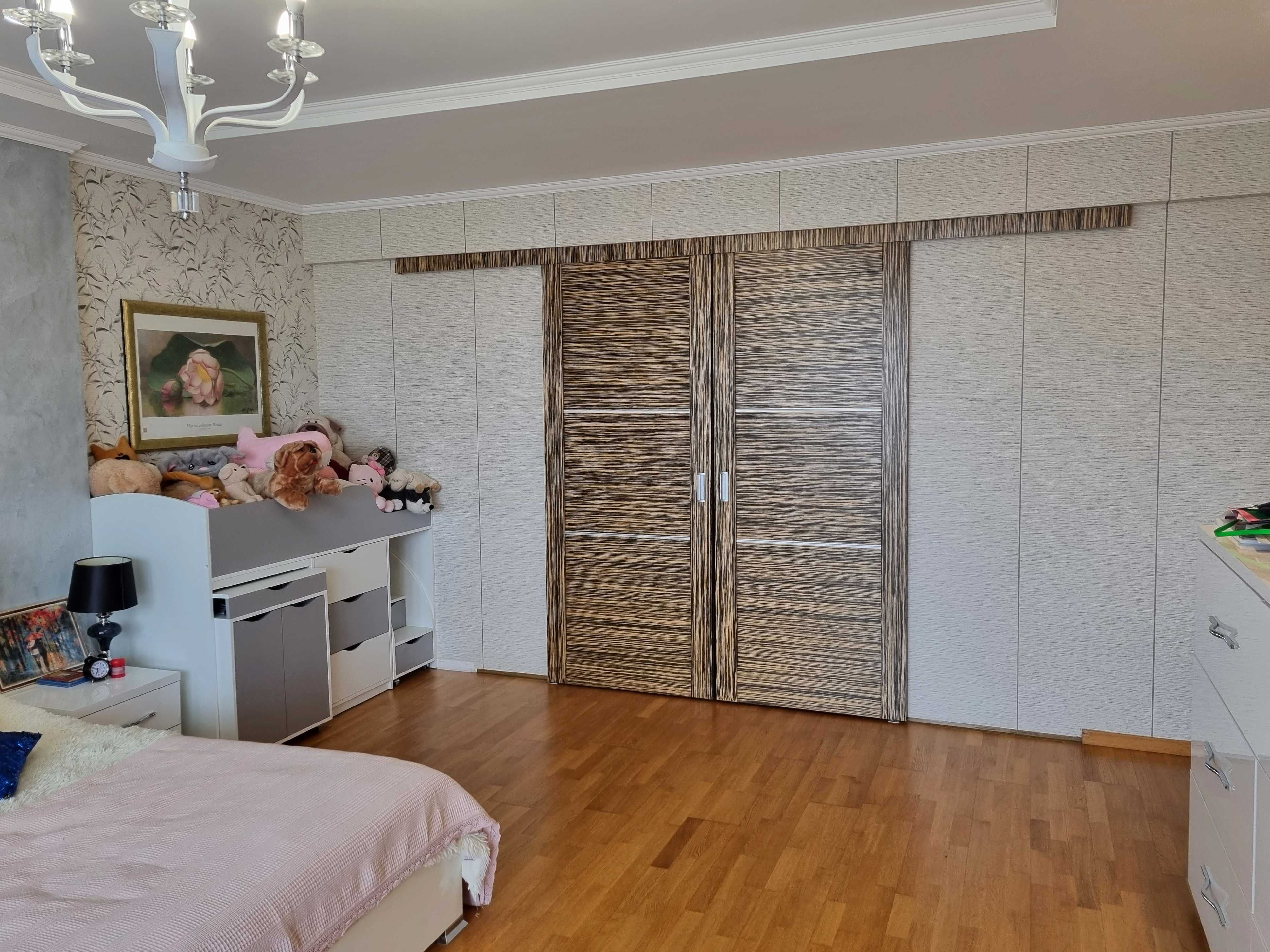2 кімн кварт 116 м2 з ремонтом у новому будинку в Центрі Чернігова-KI