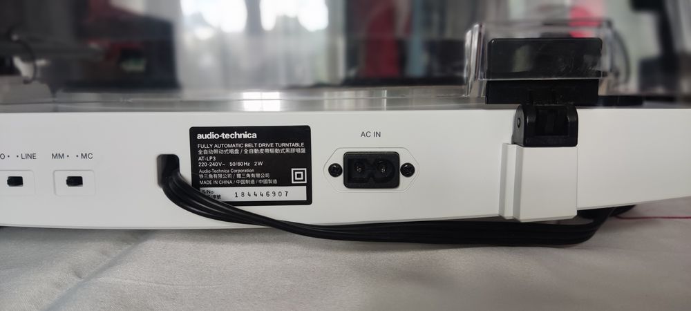Śliczny biały gramofon Audio Technica AT-LP 3 - automat + gratisy !