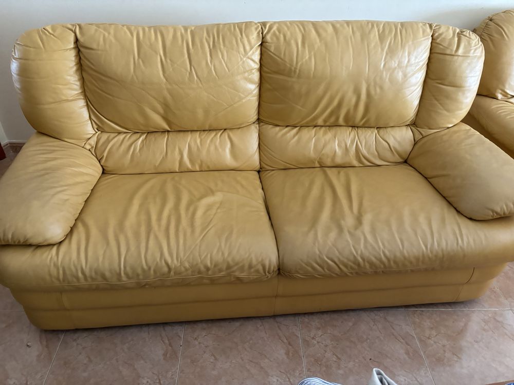 Sofas em pele genuina