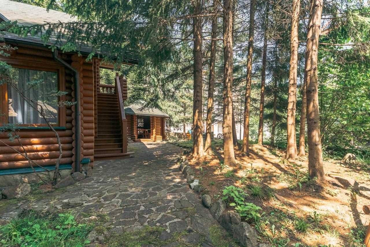 Продається котедж в Яремче - центр, 20 хв пішки до водоспаду «Прибій»