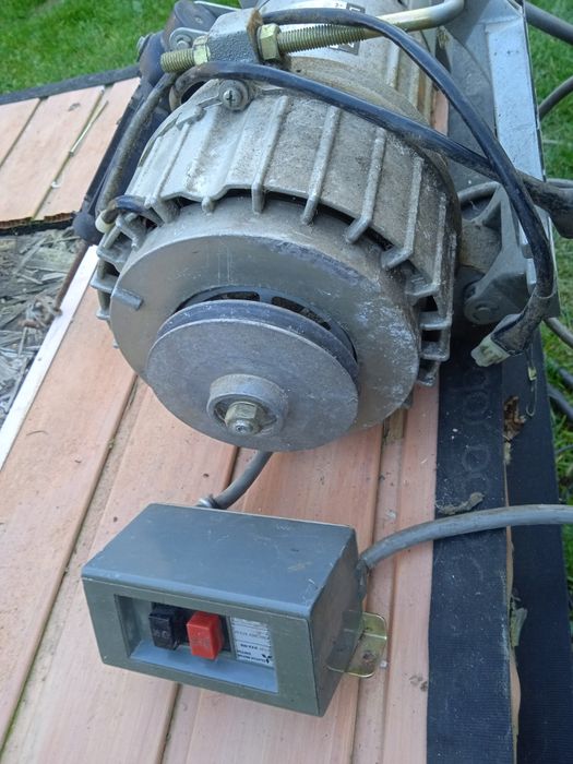 Мотор для швейної промислової машини без позиціонера голки