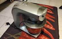 Robot do ciasta z mixerem