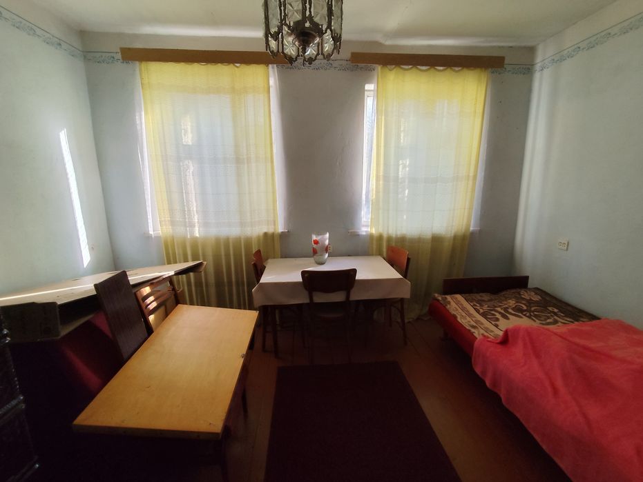 Дача с Івашківці поряд з лісом та ставком