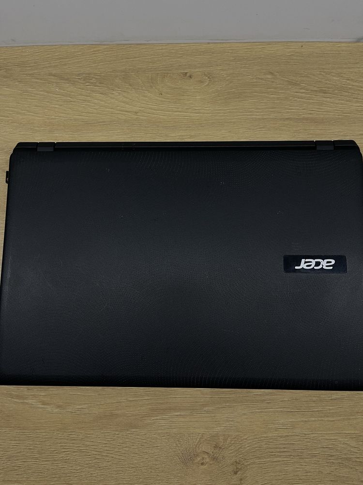 Ноутбук Acer Aspire ES1-520