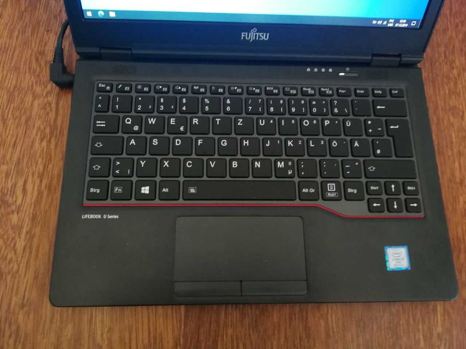 Ноутбук Fujitsu, i5 8365u, ssd 128 gb, озу 8 gb.