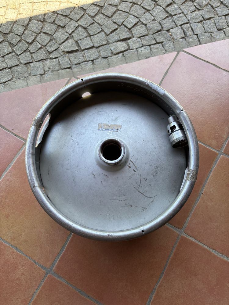 Barril de Inox 30L c/torneira