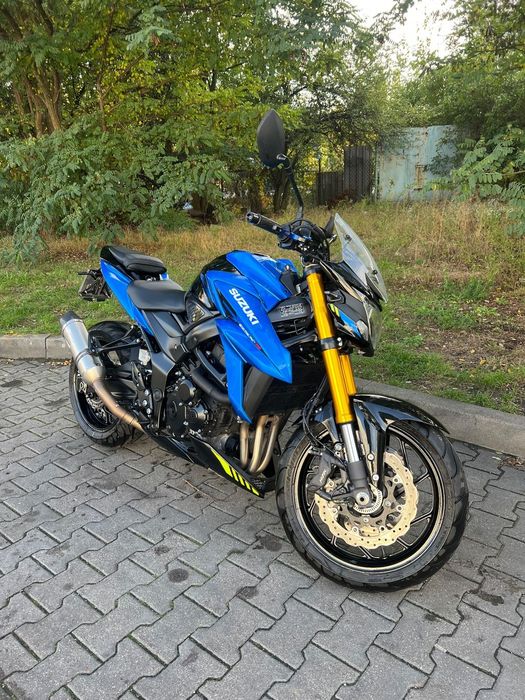 Suzuki GSX Suzuki GSX-S 750 A2