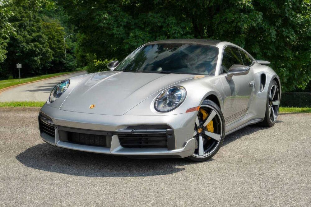 Porsche 911 Turbo S      2021