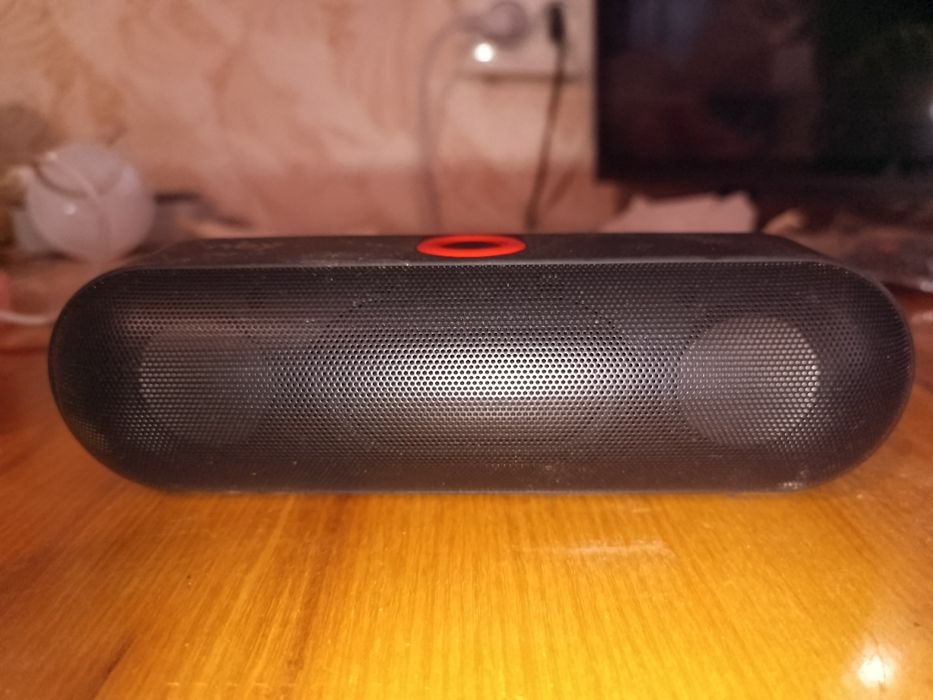 Продам музыкальную стерео колонку в идеальном состоянии