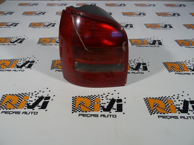 Suporte De Lâmpadas Audi A4 Avant (8D5, B5) Suporte De Lâmpadas Farol