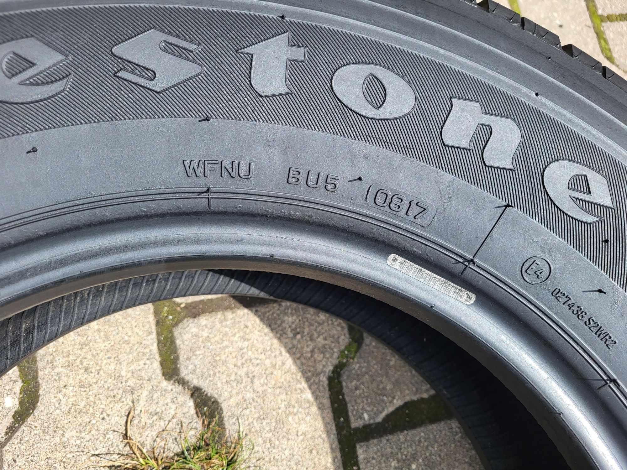 2szt Firestone 225/70/15C 7.6mm