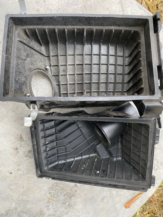 Корпус воздушного фильтра Субару WRX STI 2003 г