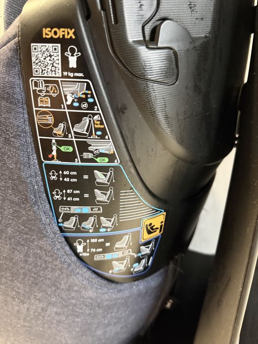 Автокрісло Maxi-cosi