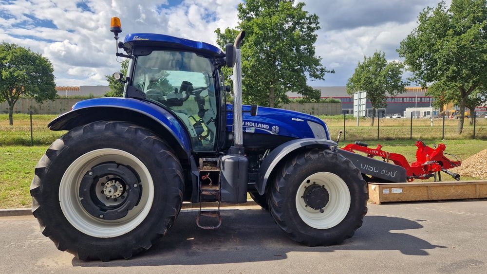 New Holland T7.315 Tuz wom i T7270 czy Puma 210, albo john deere