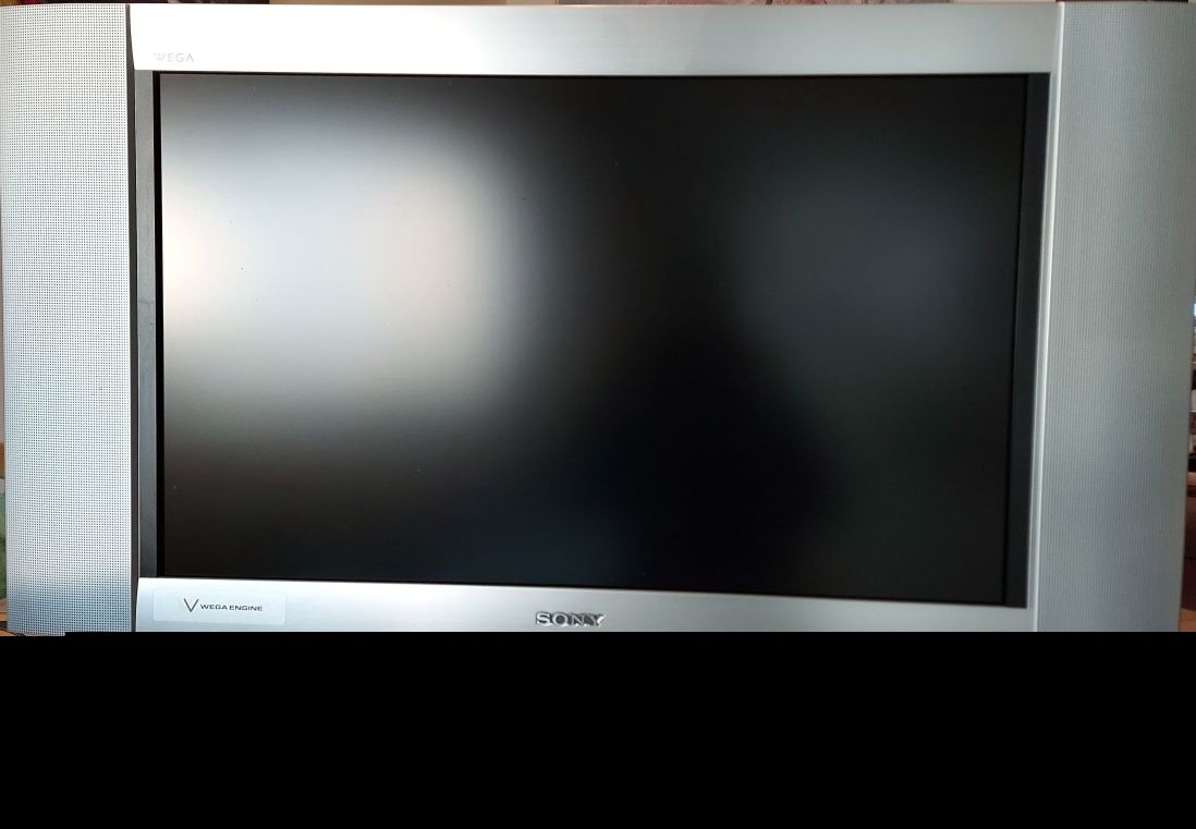 Televisor LCD Sony KLV-26HG2 a funcionar