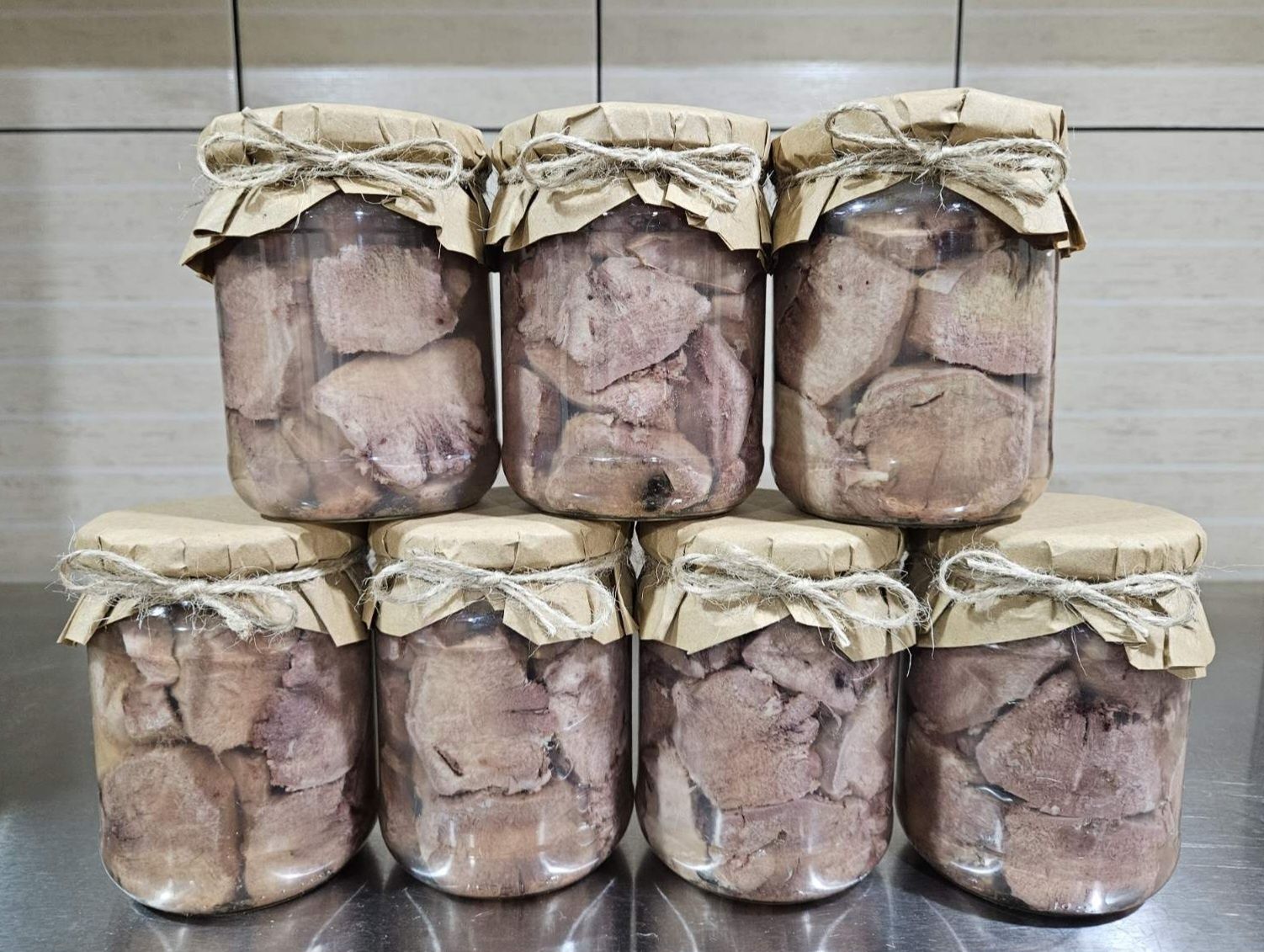 Домашня консервація /Капуста маринована/Буряк з хріном/Кампоти/