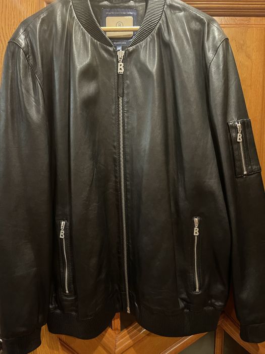Нова шкіряна куртка Bogner ( Німеччина ). Черного коліру .