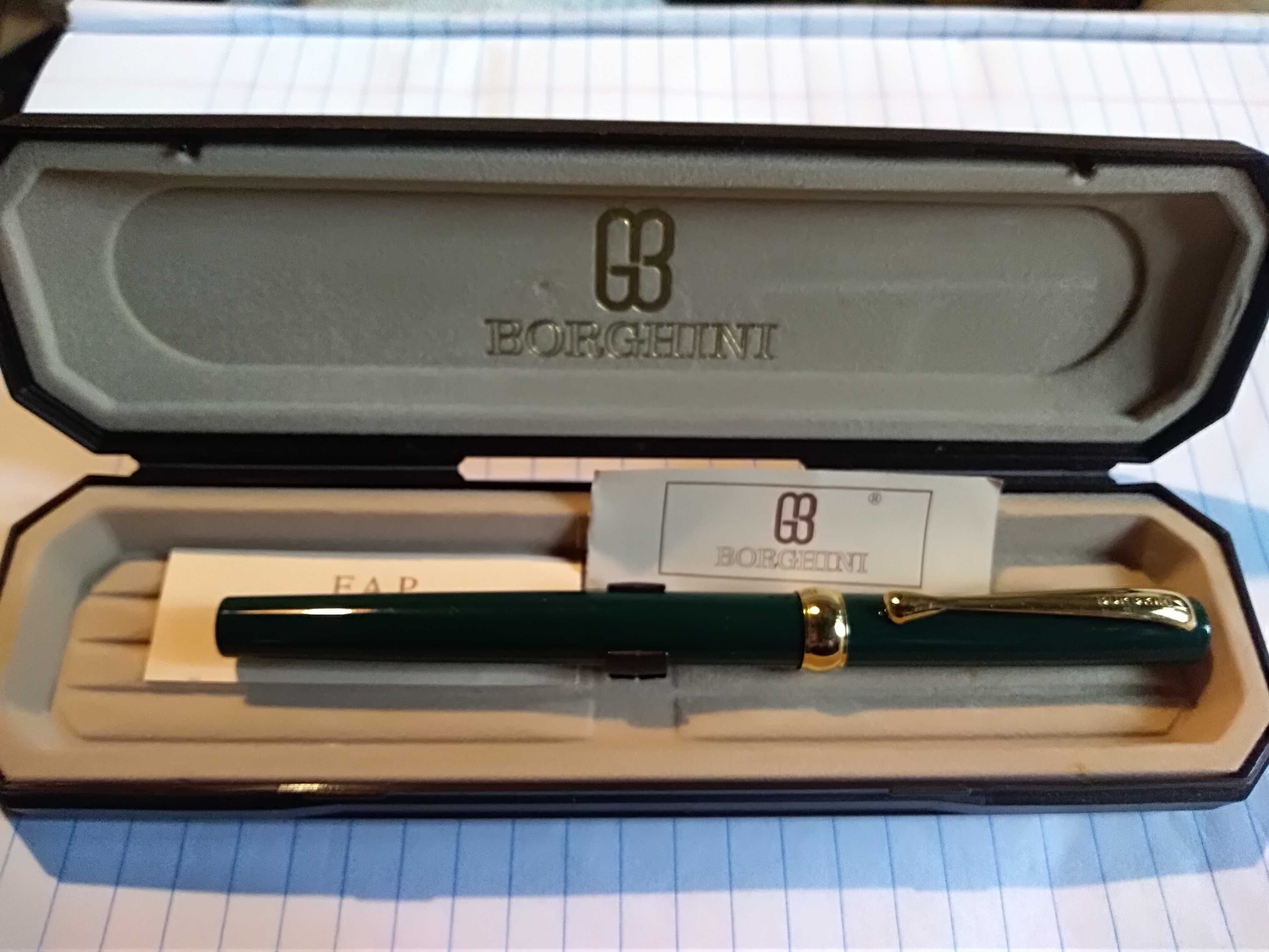Duas canetas finas de marca italiana no estojo, uma com certificado