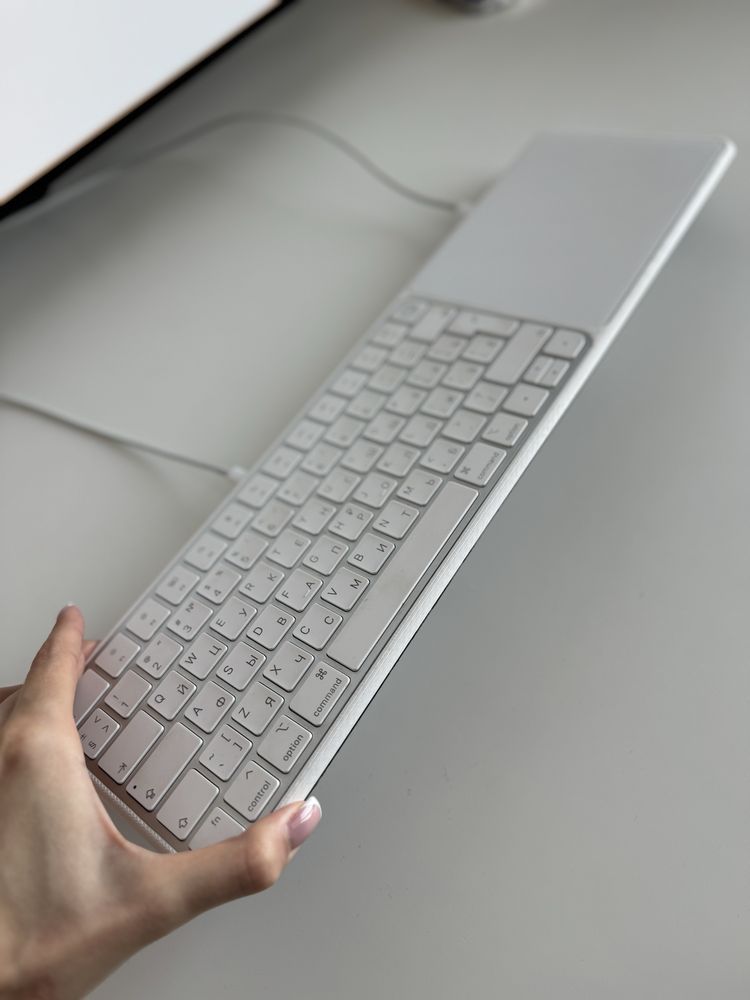 Łącznik do klawiatury i gładzika/Magic Bridge Apple Keyboard and Mouse