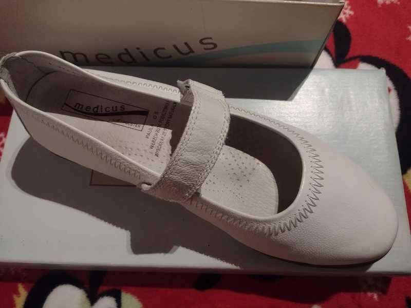Nowe skórzane buty damskie Medicus