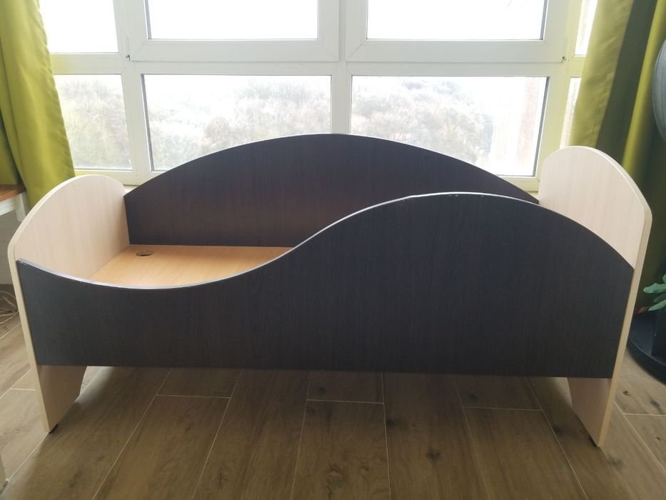 Продам дитяче ліжко з матрасом