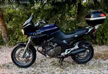 Yamaha TDM 850 stan bdb, kufer (Transalp,Africa,pegaso,Xj 900,bandit