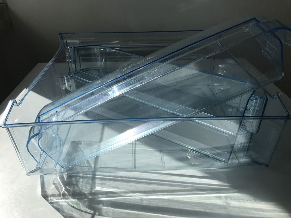 Gaveta e Prateleiras Frigorifico Electrolux ERN 29601