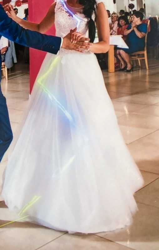 Przepiękna Suknia ślubna koronka bardzo lekka rozmiar S na 172cm