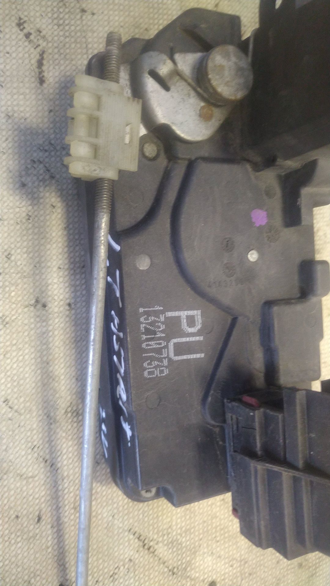 ) Astra III Zafira B zamek drzwi lewy tył