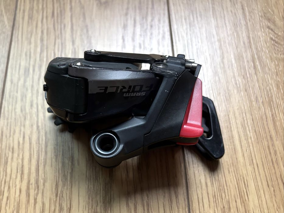 Desviador traseiro Sram Force eTap AXS D1. 12V