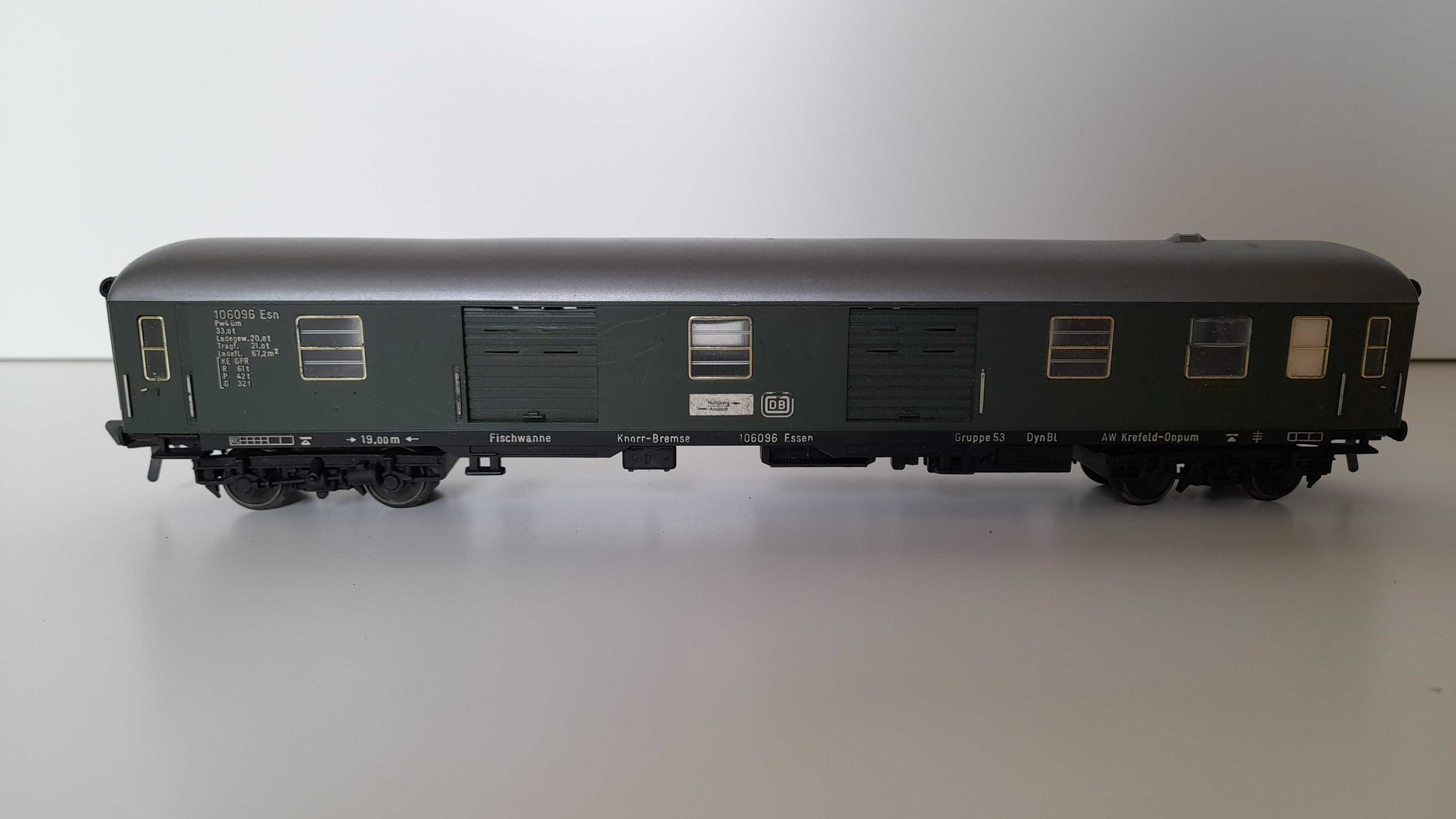 Fleischmann bardzo długi 25cm Wagon pocztowy 5102 H0 W.Germany kolejka