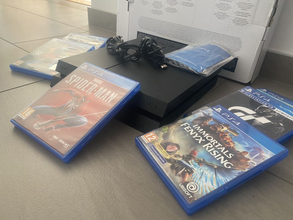 Konsola PlayStation 4 500 GB dysk SSD