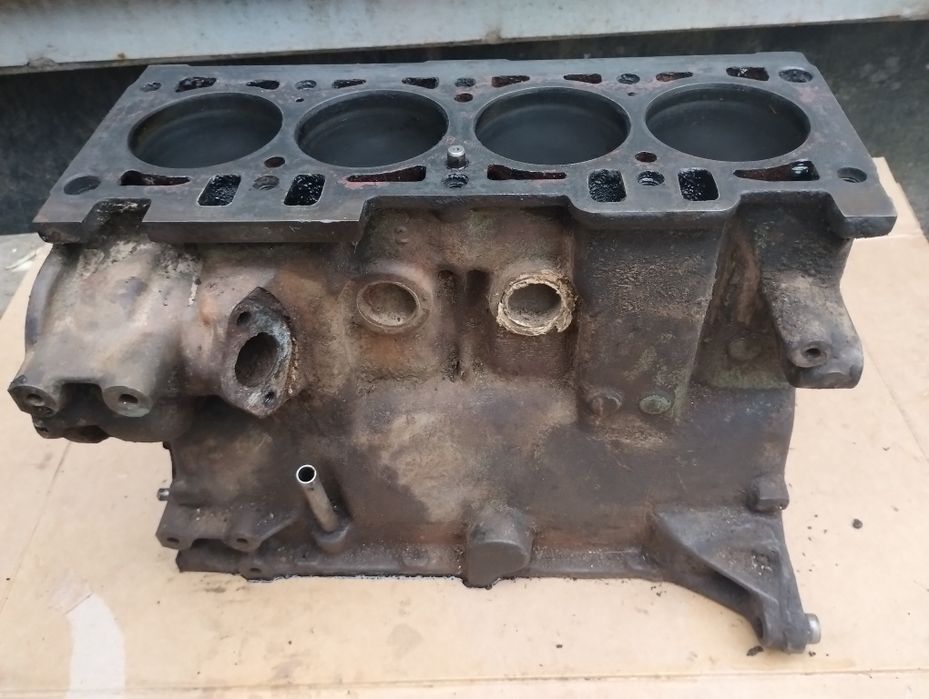 Блок двигуна для Таврії