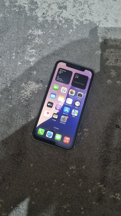 Iphone 11 95% baterii