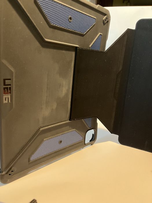 Чехол на Ай Пад ( i Pad pro 3/4/5 ) 12,9”  (“ BLUEO” )