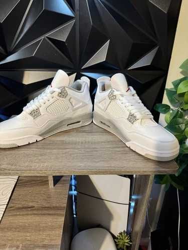 Jordan4RetroUnisextrampkiWhiteOreo.39
