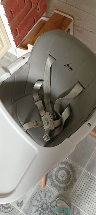 Kubełkowe krzesełko do karmienia