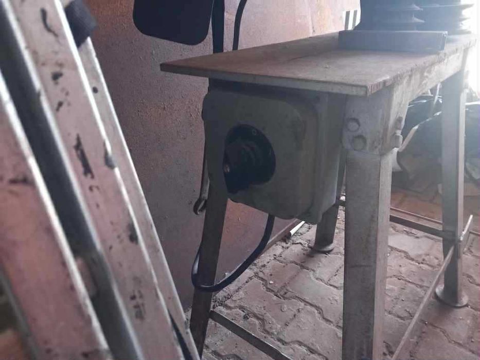 Przecinarka stołowa do metalu – solidna, przemysłowa