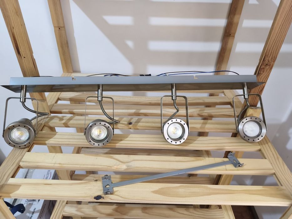 Candeeiro ajustável