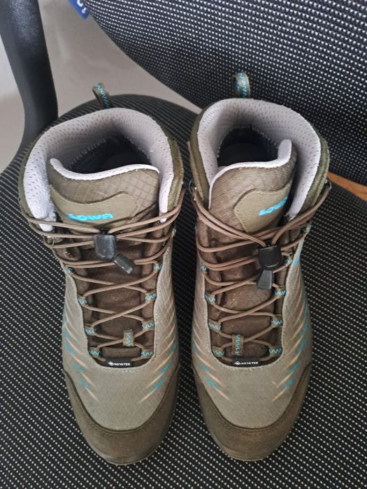 Туризтичні жіночі кросівки Lowa Zirrox