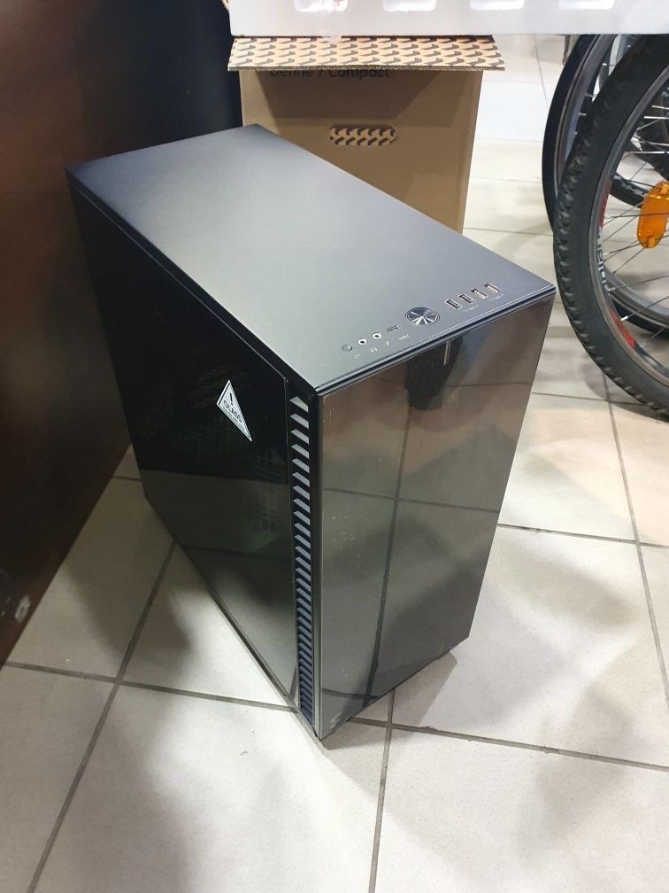 Obudowa Fractal design FD-C-DEF7C-02 Midi Tower czarny