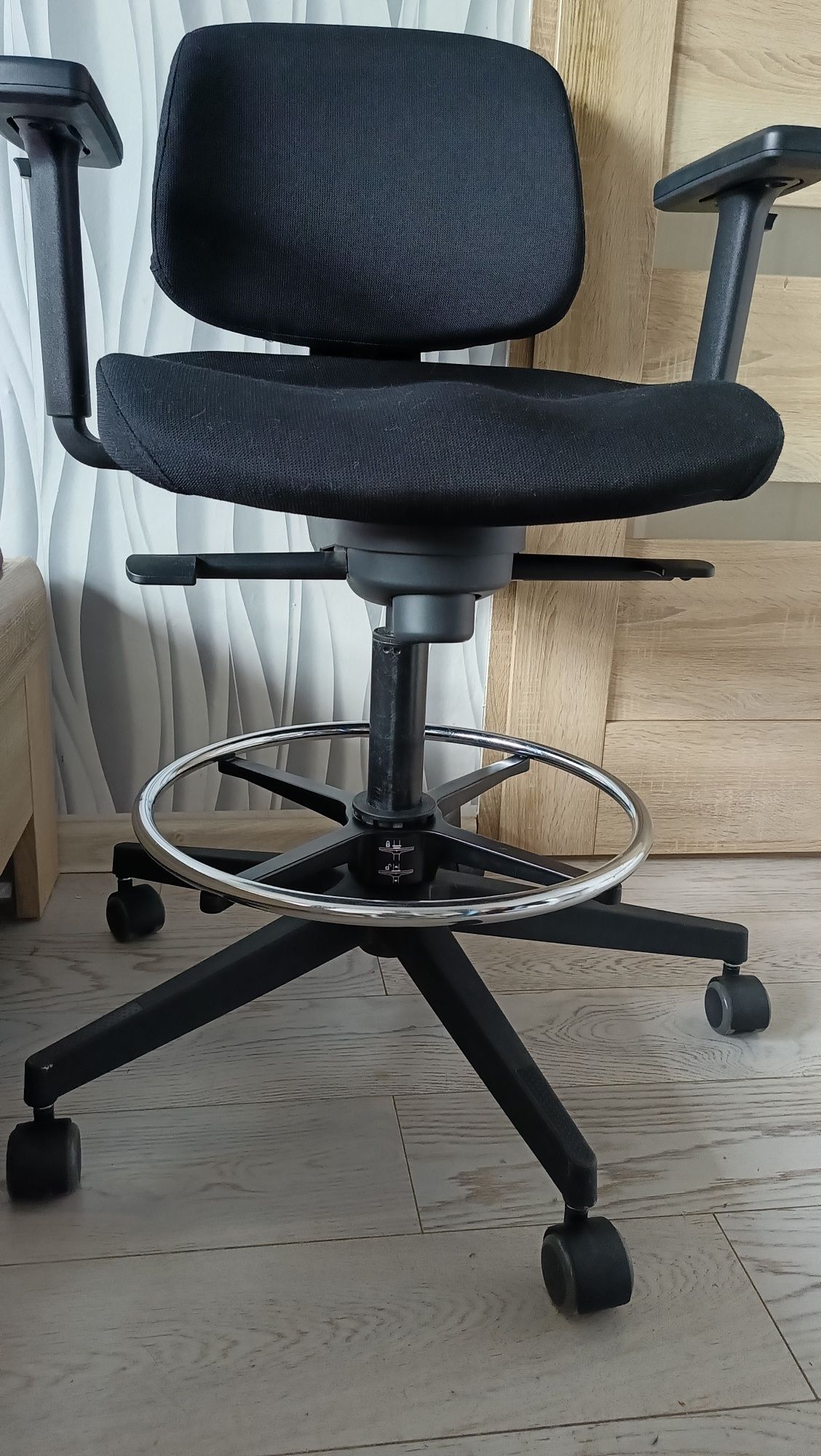 Bejot krzesło biurowe obrotowe LIFT LF 10R