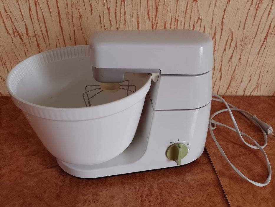 Міксер, тістоміс, тестомес, Braun.