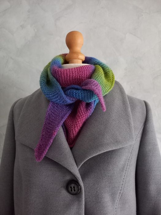 Szaliczek "Sofia" ręcznie robiony na drutach