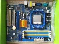 Płyta główna Asrock N68C-S UCC + AMD Athlon 64 X4 640 + 4GB ram DDR3