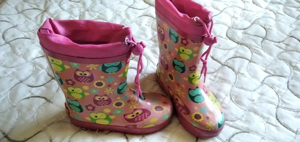 Продам резиновые сапоги