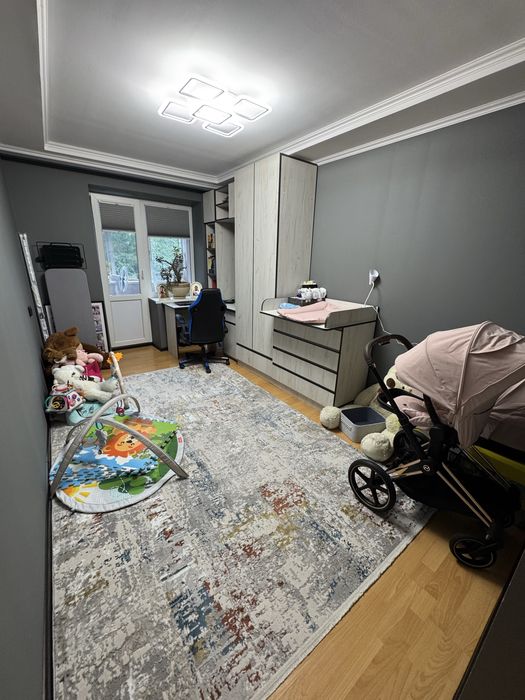 Продаж 2 кімнатної квартири по вул.Глинянський Тракт з ремонтом