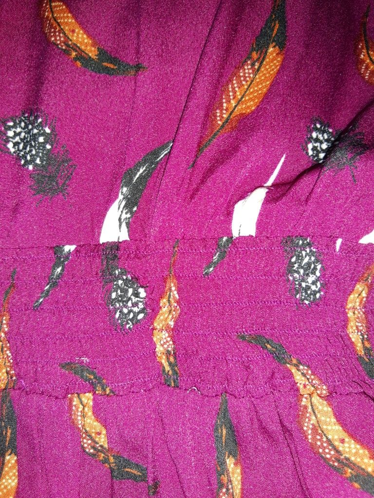 Sukienka Mystify 42/44 burgund z kieszeniami w piórka jesienna letnia