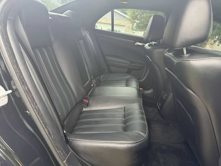 Chrysler 300      2016